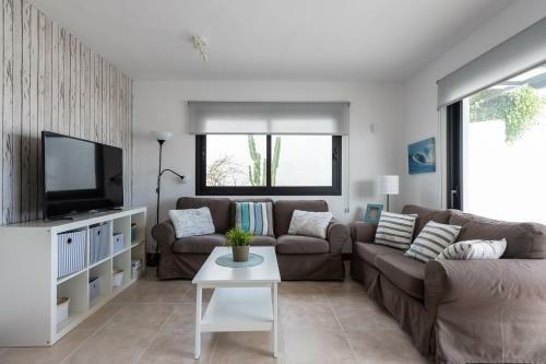 3br Bungalow - Private Solarium - Sea Views