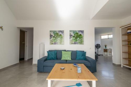 Los Melocotones Maspalomas Private Access Garden Pool