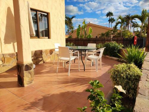 Apartamento Bungalow Santa Fe En Centro de Playa Del Ingl�s