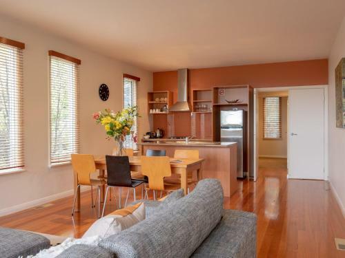 Queensberry Springs Villas 1