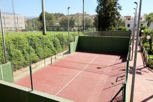 Modern 2 Bedroom Duplex- Golf, Mountains,sea, Pool