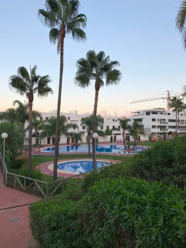Modern 2 Bedroom Duplex- Golf, Mountains,sea, Pool