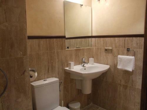 2 Bedroom Apartments On Private Gated Development