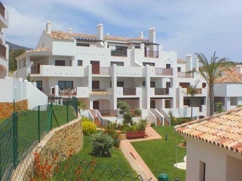 2 Bedroom Apartments On Private Gated Development
