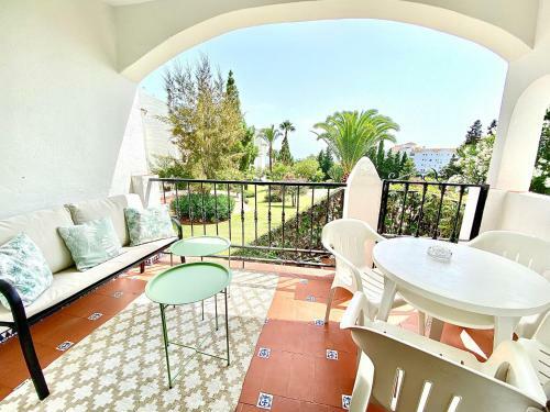 Cozy Apartment - Sea Views - Near To Beach