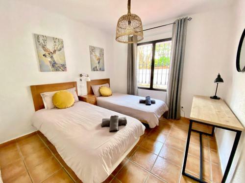 Cozy Apartment - Sea Views - Near To Beach