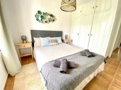 Cozy Apartment - Sea Views - Near To Beach