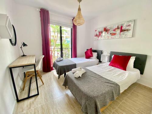 Cozy Apartment - Sea Views - Near To Beach