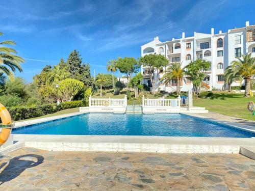 Cozy Apartment - Sea Views - Near To Beach
