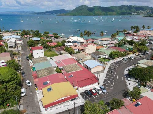 Villa Perle D'or, Dans Bourg de Sainte-anne, Jacuzzi, Plage � 5' � Pied