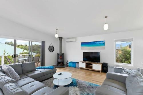 Charlie?s Beach House 1block To Beach Pet Friendly