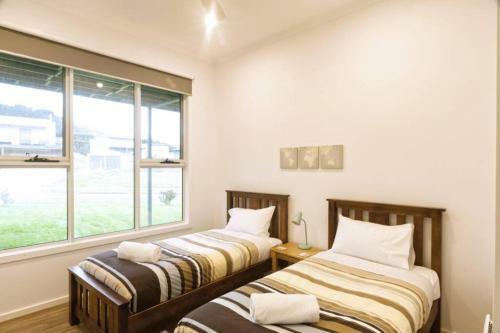 Ocean Loft - Oceanview ~pet Friendly ~ Free Wifi
