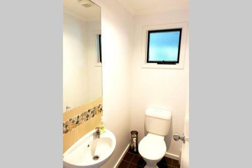 Apollo Ocean Blue ~ Oceanview ~wifi ~pet Friendly