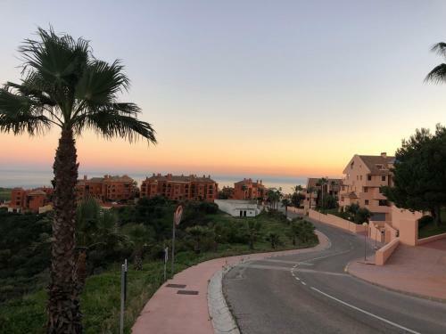 New Luxurious Apartment With Sea And Sunrise View