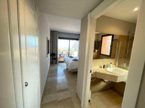 New Luxurious Apartment With Sea And Sunrise View