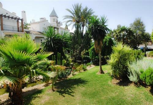 Lovely Apartment In Peaceful Area