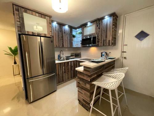 Newly Renovated House With Jacuzzi And Terrace