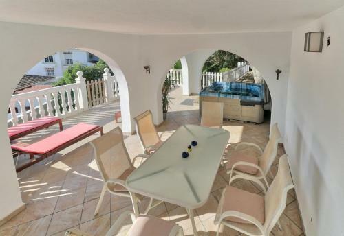 Nice And Spacius Villa Near Fuengi