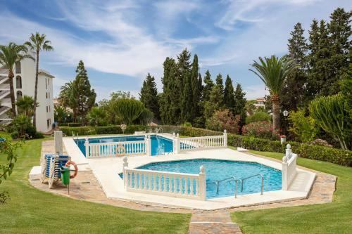 Club Delta Apartments By Ghr Rentals