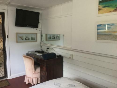 Hostal Character 1940s Property