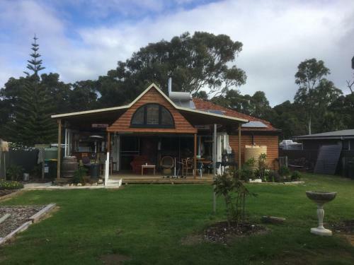 Hostal Character 1940s Property