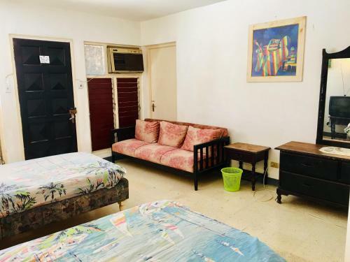 Hostal African Symbol Guest House