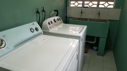 Ava's Getaway, 3bed, Ac, Wifi
