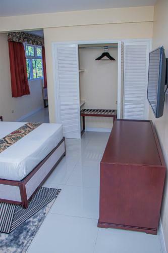 Hotel Rooms At Grand A View