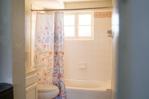 Apartamento Oceanfront Condo W/ Beach Access, Pool, & Gym (2f)