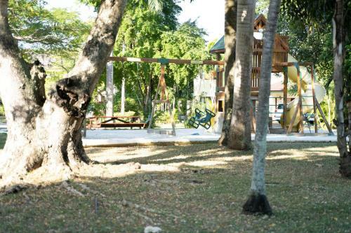 Apartamento Oceanfront Condo W/ Beach Access, Pool, & Gym (2f)