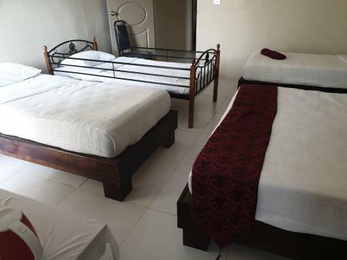 Hotel Bay View Barbers Lodge