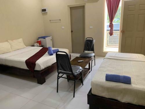Hotel Bay View Barbers Lodge