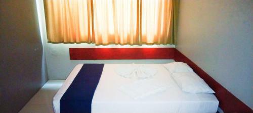 Sunseekers Outrigger Hotel