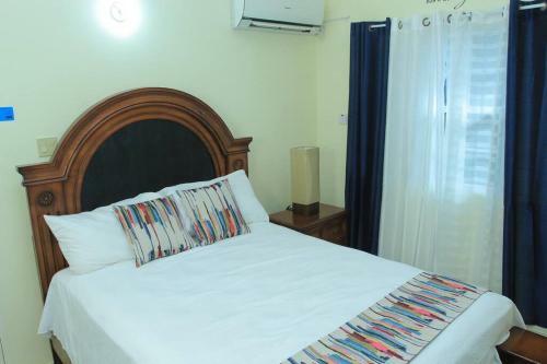 3 Bedrooms. 3 Bath Villa. Pool. Super Suite
