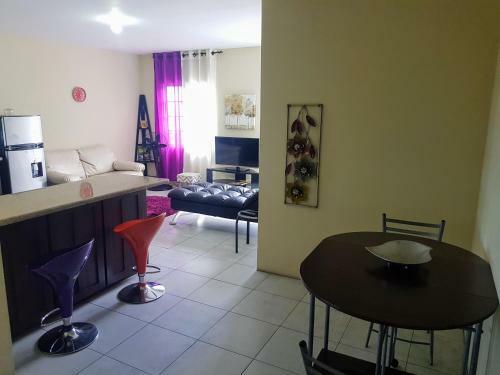 Private Ocean View Apartment @ Secluded Palm Villa