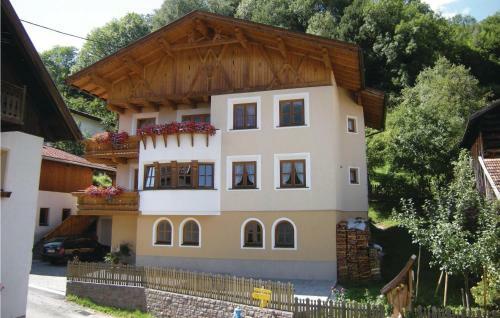 Apartment Quadratsch II