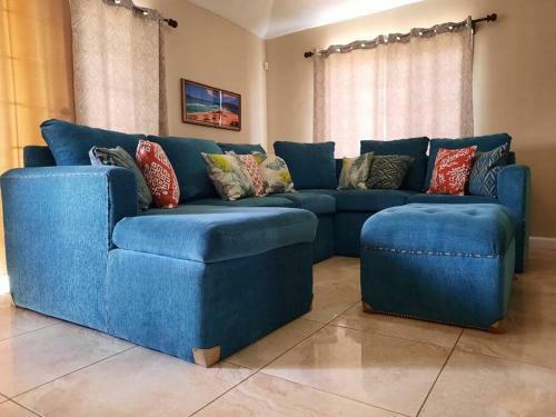Apartamento Spacious 2 Bedroom In Portmore With Pool