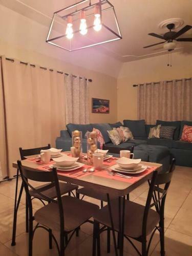 Apartamento Spacious 2 Bedroom In Portmore With Pool