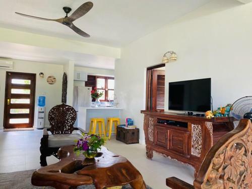 Tikal Villa (jamaica)