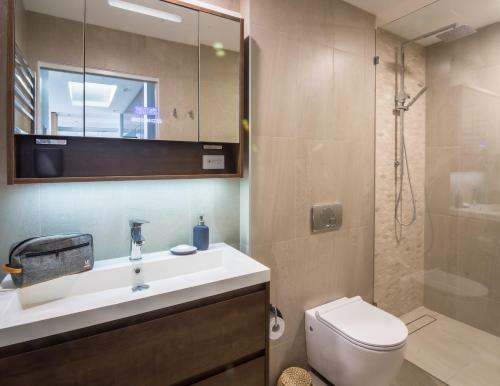 Promenade Penthouse Apartment