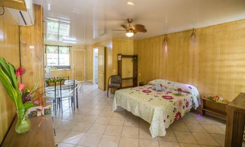 Hostal Pension Fare Ara Huahine