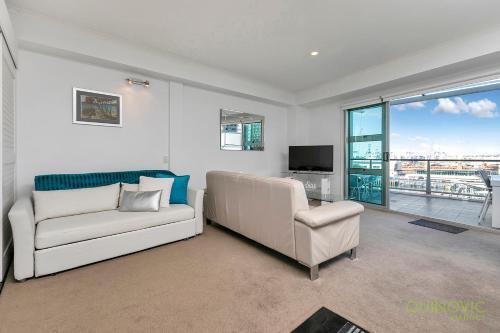 Apartamento Qv Princes Wharf Waterfront Apt With Balcony - 1030