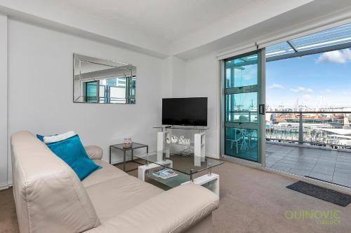 Apartamento Qv Princes Wharf Waterfront Apt With Balcony - 1030
