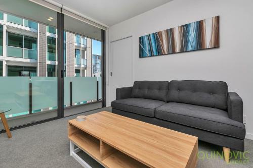 Quinovic Viaduct Vibrant Harbour Apartment
