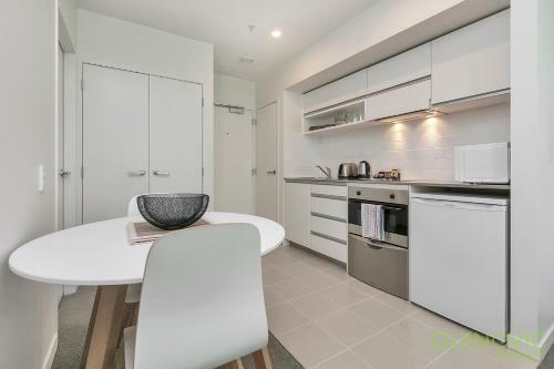 Quinovic Viaduct Vibrant Harbour Apartment
