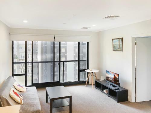 Oasis On Queen St, Quiet And Refreshing Apartment