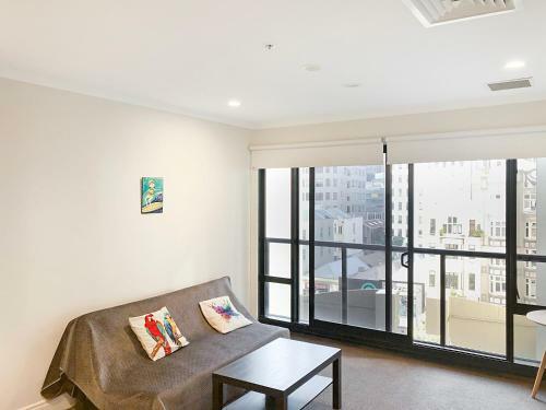 Oasis On Queen St, Quiet And Refreshing Apartment