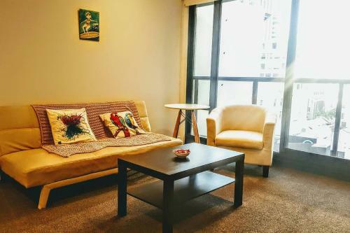 Oasis On Queen St, Quiet And Refreshing Apartment