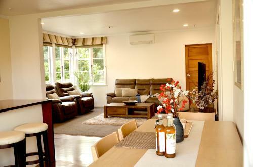 Private Room In Shared House Near Auckland Cbd