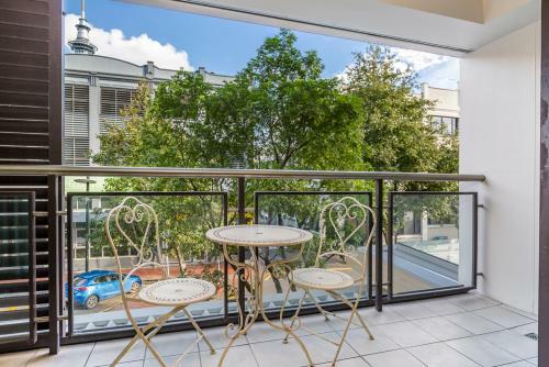 Apartamento Corporate, Spacious Staycation - Sky Tower Views